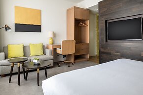 The Hi-Lo, Autograph Collection