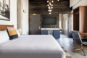 The Hi-Lo, Autograph Collection