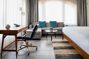 The Hi-Lo, Autograph Collection