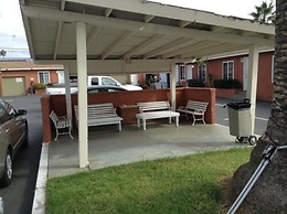 Oceanside Inn and Suites