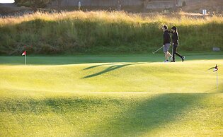 McMenamins Gearhart Hotel