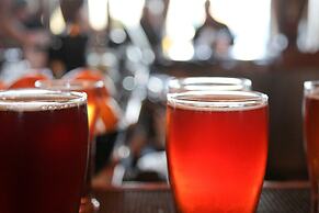 McMenamins Gearhart Hotel