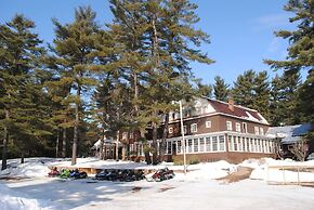 Pine Lodge