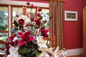 Tairoa Lodge & Cottage