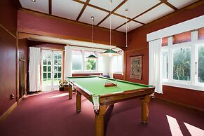 Tairoa Lodge & Cottage