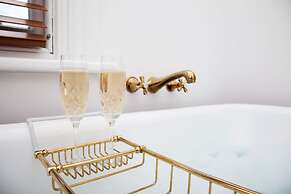 Tairoa Lodge & Cottage