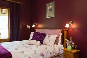 Tairoa Lodge & Cottage