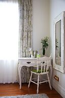 Tairoa Lodge & Cottage