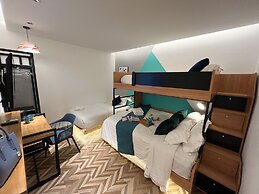 Apple 1 Hotel Queensbay