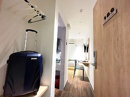 Apple 1 Hotel Queensbay