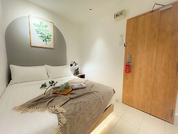 Apple 1 Hotel Queensbay