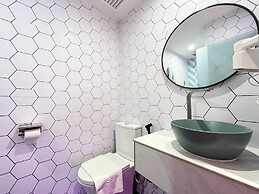 Apple 1 Hotel Queensbay