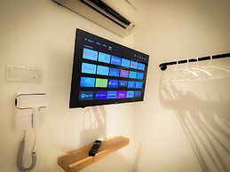 Apple 1 Hotel Queensbay