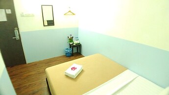 Apple 1 Hotel Queensbay