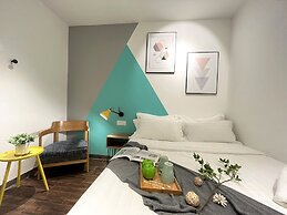 Apple 1 Hotel Queensbay