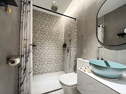 Apple 1 Hotel Queensbay