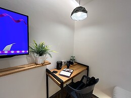 Apple 1 Hotel Queensbay