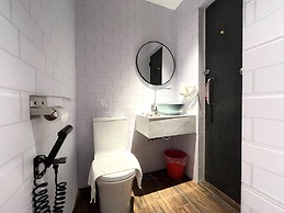 Apple 1 Hotel Queensbay