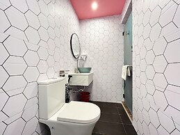 Apple 1 Hotel Queensbay