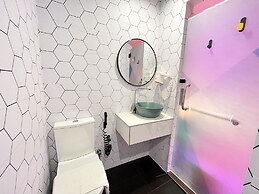 Apple 1 Hotel Queensbay