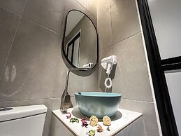 Apple 1 Hotel Queensbay