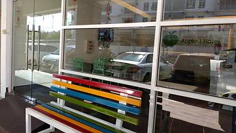 Apple 1 Hotel Queensbay