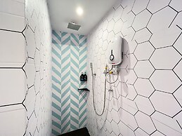 Apple 1 Hotel Queensbay