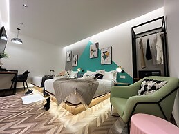 Apple 1 Hotel Queensbay