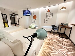 Apple 1 Hotel Queensbay