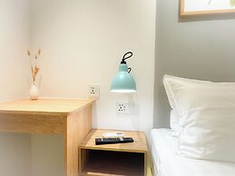 Apple 1 Hotel Queensbay