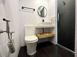 Apple 1 Hotel Queensbay