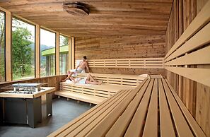 DAS SIEBEN ****s - Adults Only