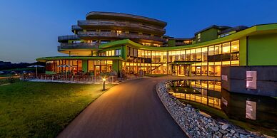 DAS SIEBEN ****s - Adults Only