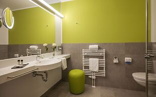 DAS SIEBEN ****s - Adults Only