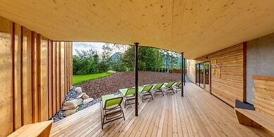 DAS SIEBEN ****s - Adults Only