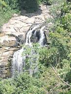 Misty Hills Ella Resort