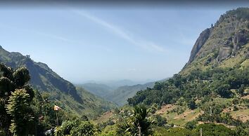 Misty Hills Ella Resort