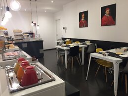 Navona Theatre Hotel