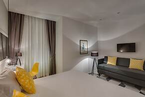 Navona Theatre Hotel