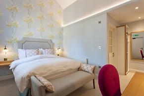 The Inn West End