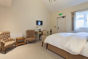 The Inn West End