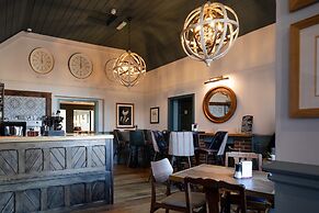 The Inn West End