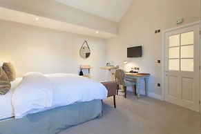 The Inn West End