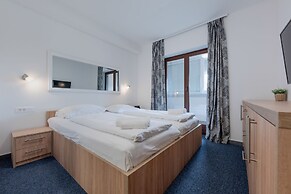 Aparthotel Plat