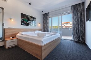 Aparthotel Plat