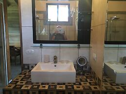 Many's House - La Joya De Ballena