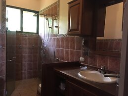 Many's House - La Joya De Ballena