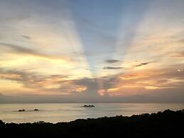 Many's House - La Joya De Ballena