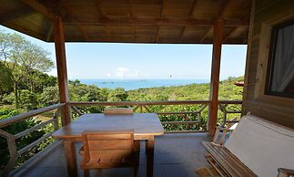 Many's House - La Joya De Ballena