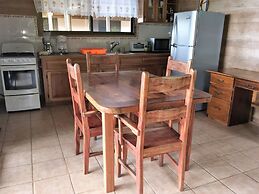 Many's House - La Joya De Ballena